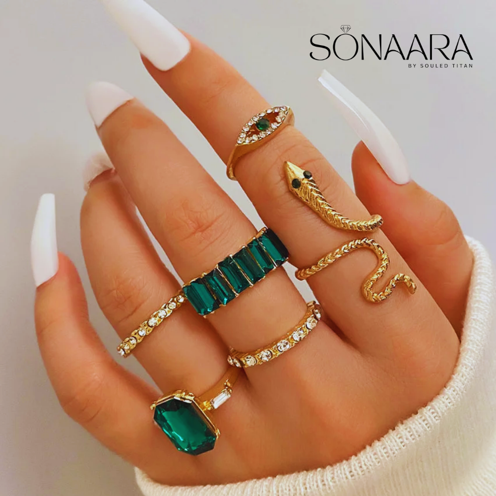 stackable-snake-rings-set-on woman-finger