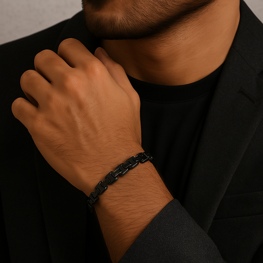 Souled Titan Bold Chain Bracelet (Black, Regular)