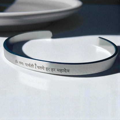 Image of a shiv-parvati kada for in silver